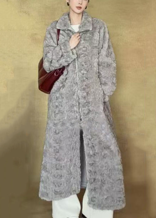 Classic Vintage Coat with a Flattering Fit