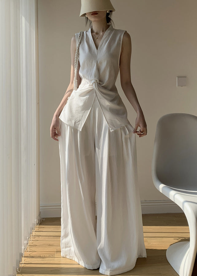 Sophisticated Pants with a Clean Classic Look