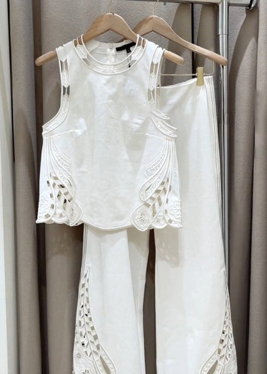 Sophisticated Garment with a Clean Classic Look