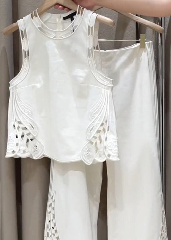 Sophisticated Garment with a Clean Classic Look