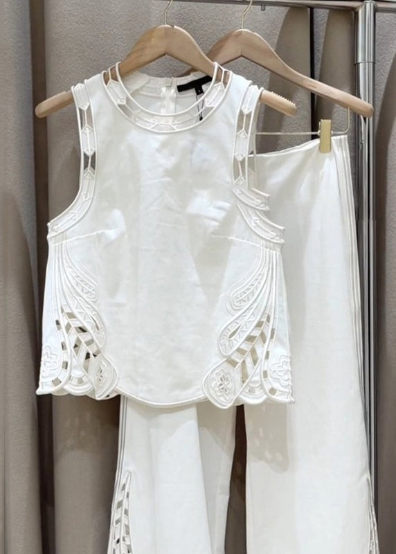 Sophisticated Garment with a Clean Classic Look