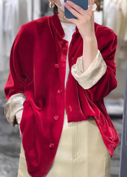 Well Tailored Blouse with a Graceful Silhouette