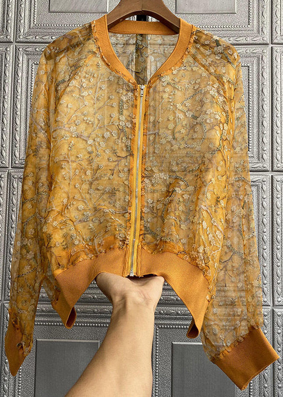Beautifully Finished Coat in a Timeless Design