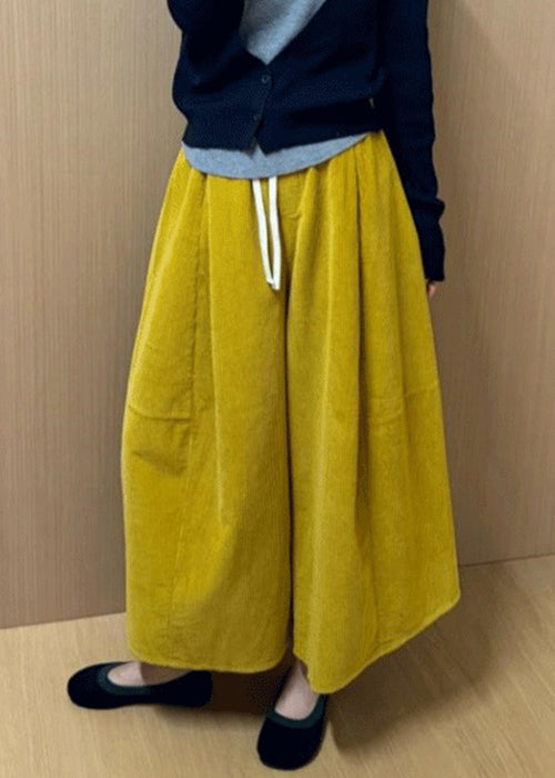 Classic Vintage Pants with a Flattering Fit