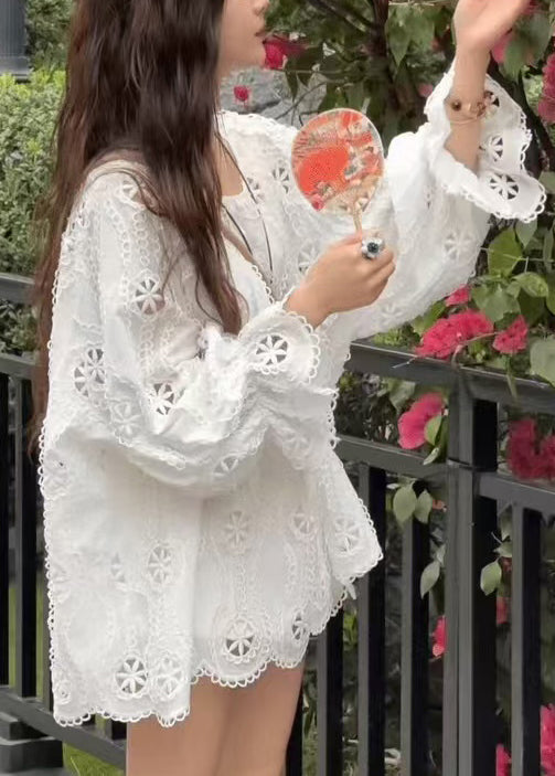 Classic Vintage Shirt with a Flattering Fit