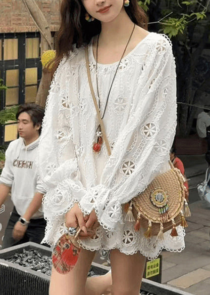 Classic Vintage Shirt with a Flattering Fit