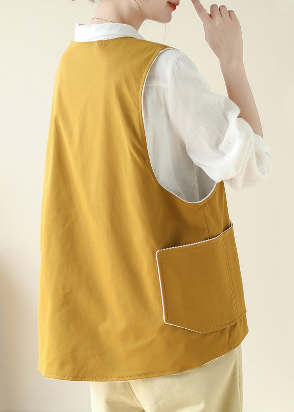 Beautifully Finished Coat in a Timeless Design