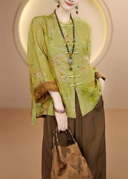 Well Tailored Cardigan with a Graceful Silhouette