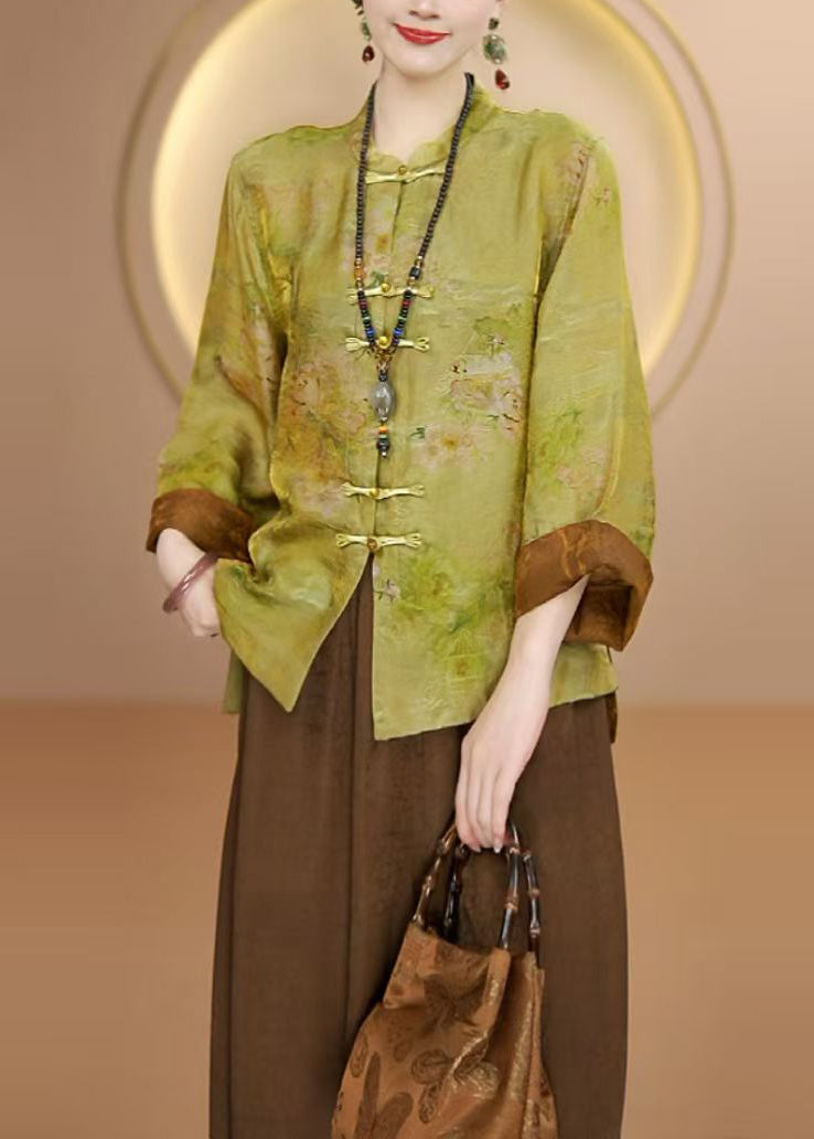 Well Tailored Cardigan with a Graceful Silhouette