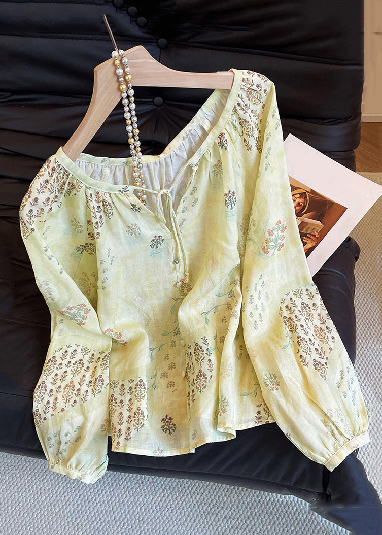 Classic Vintage & Enduringly Stylish Blouse