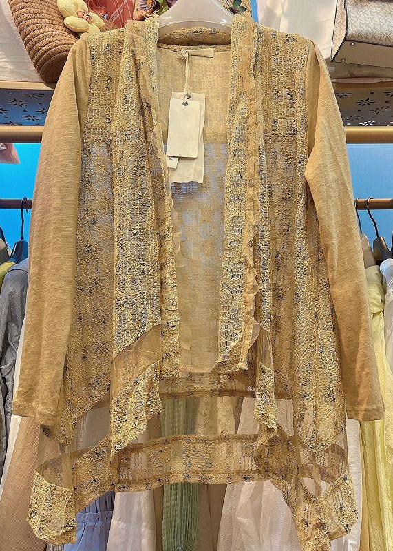 Classic Vintage Cardigan with a Flattering Fit