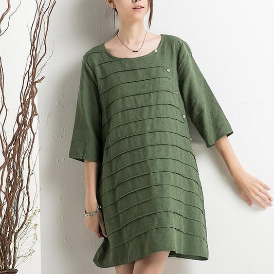 Classic Vintage Dress with a Flattering Fit