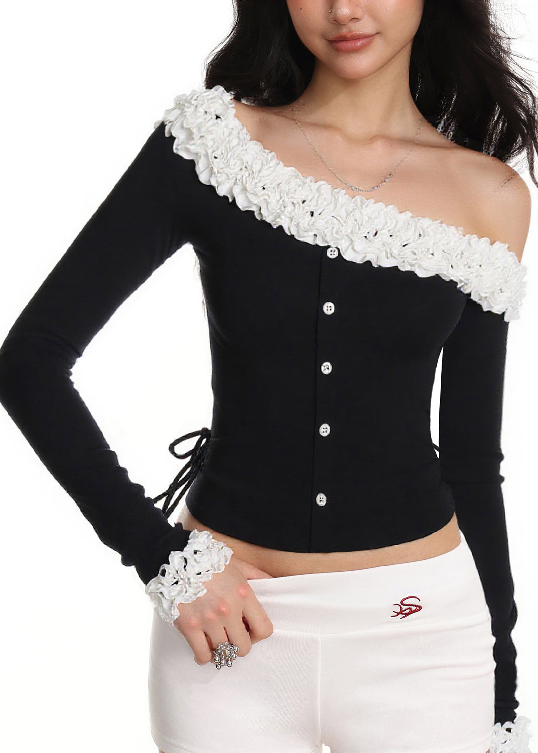 Effortlessly Elegant Top with a Timeless Design