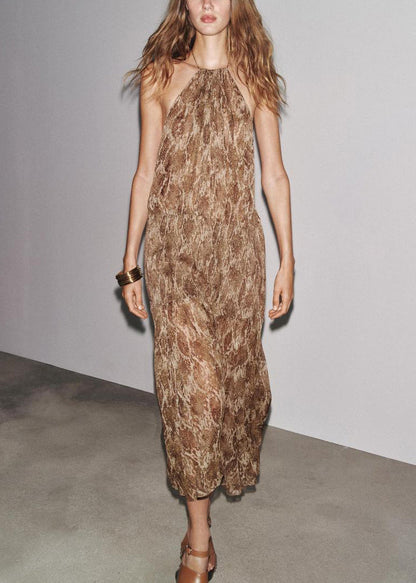 Gracefully Styled Dress for Any Occasion