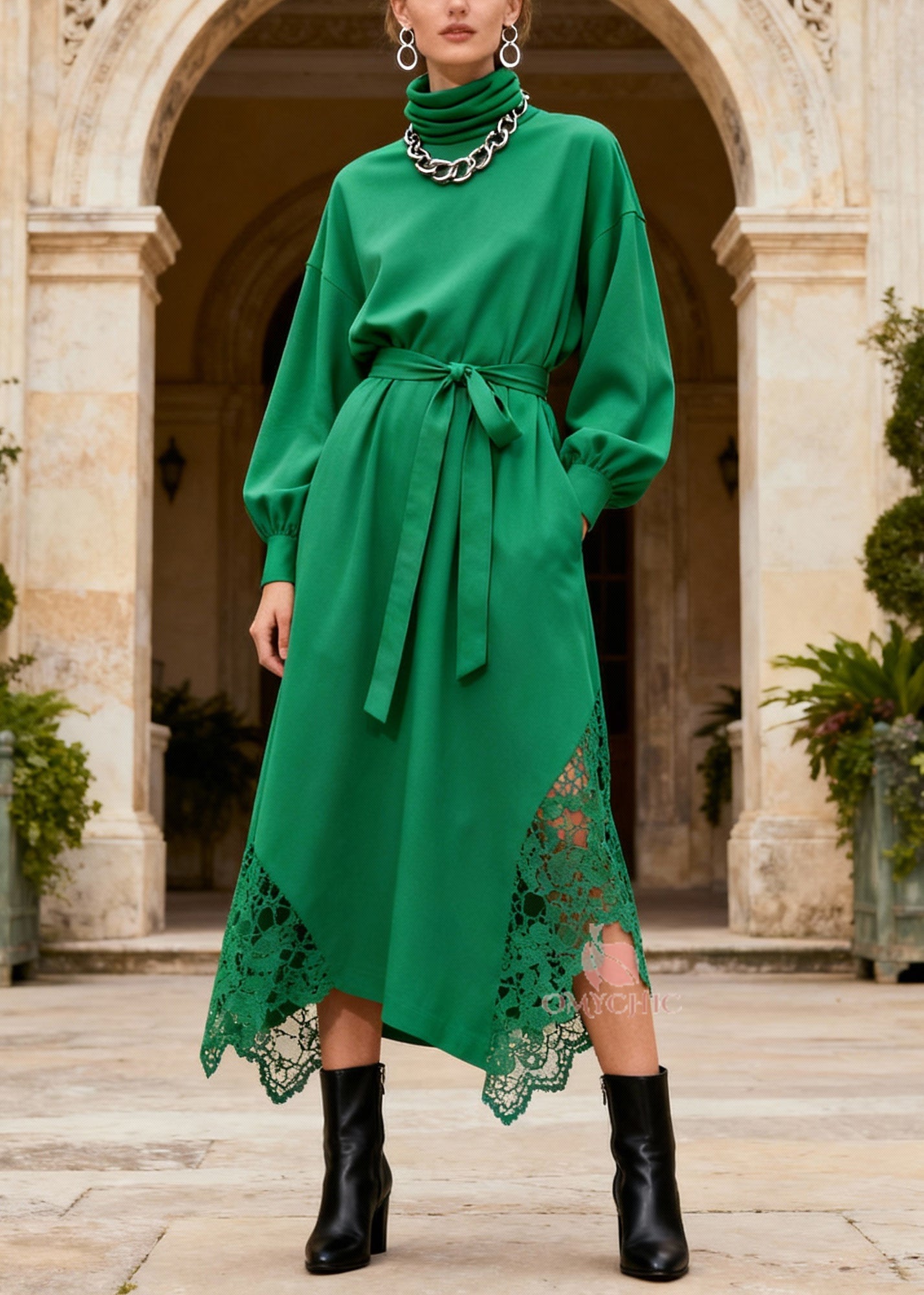 Classic Vintage Dress with a Flattering Fit