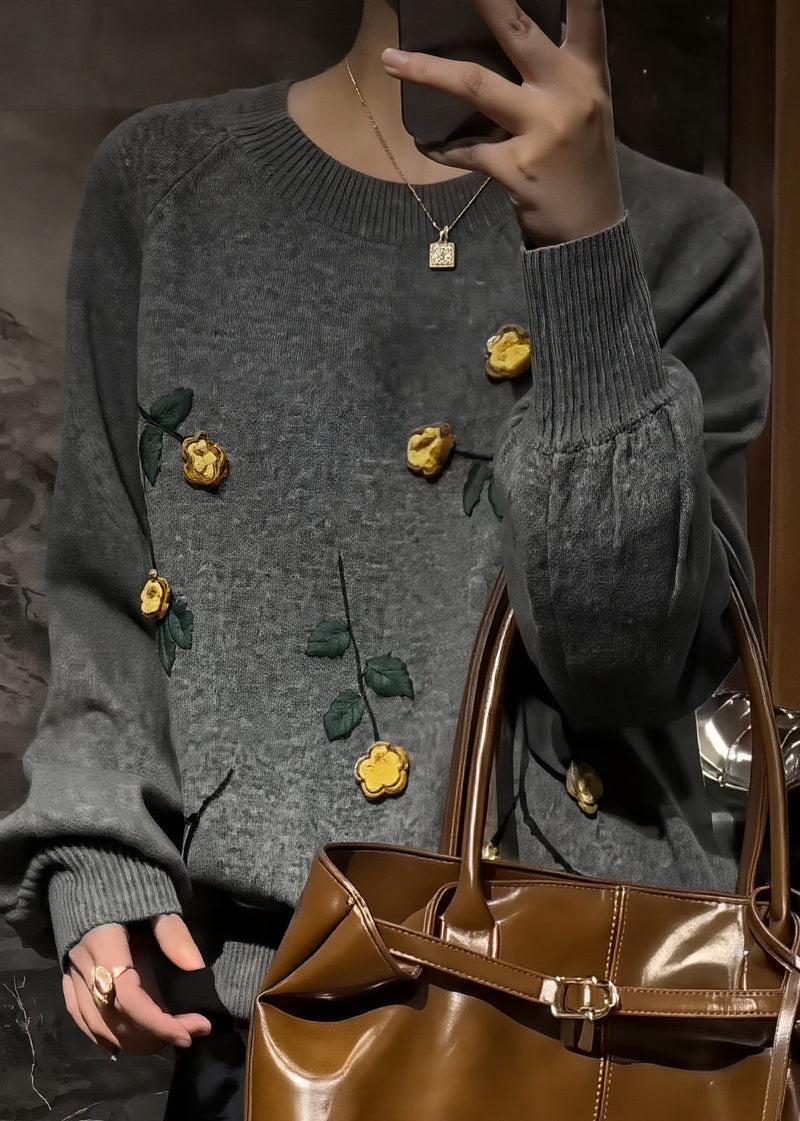 Classic Vintage Sweater with a Flattering Fit