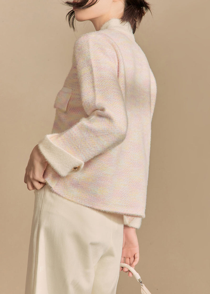 Effortlessly Elegant Coat with a Timeless Design