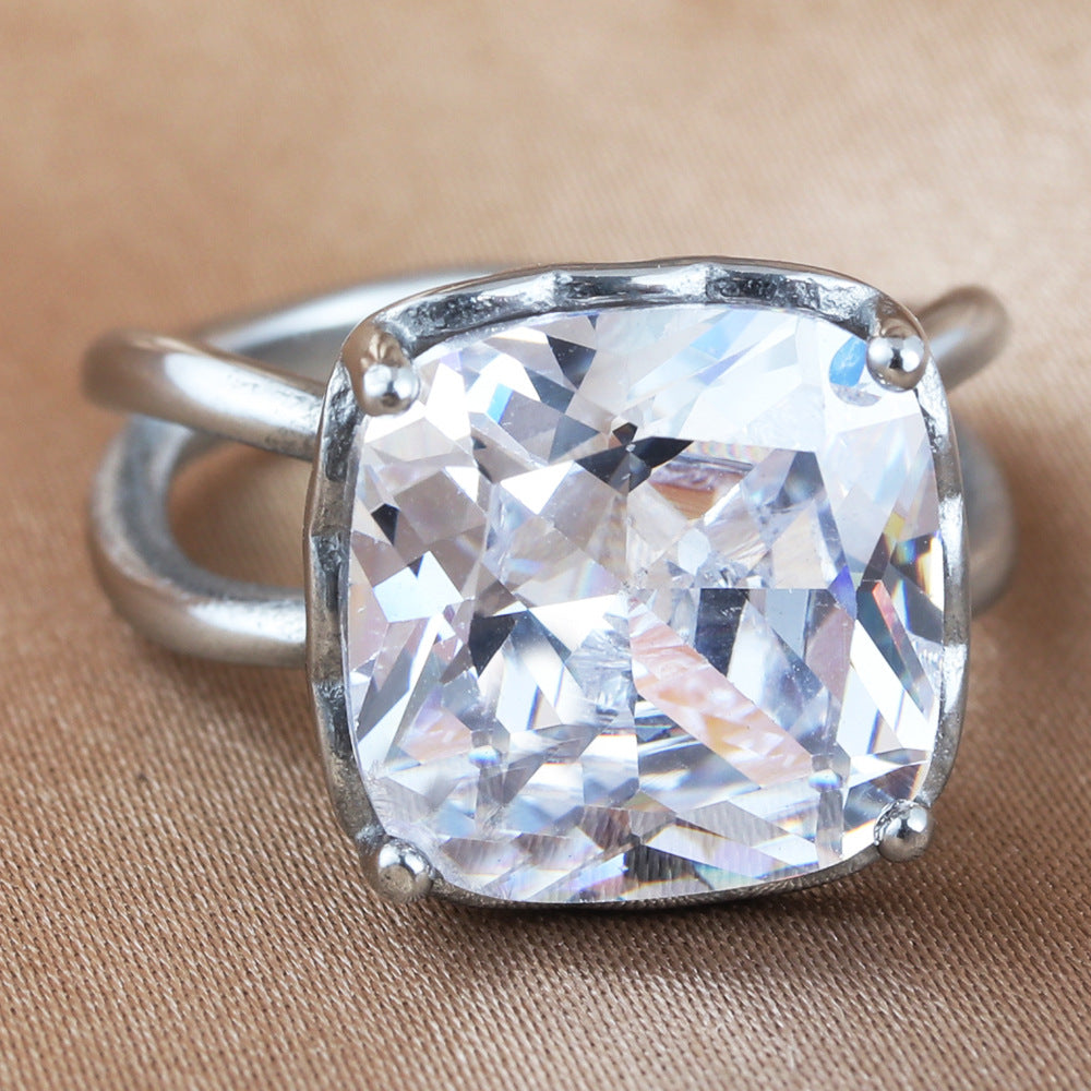 Smuk Ring med unik stil