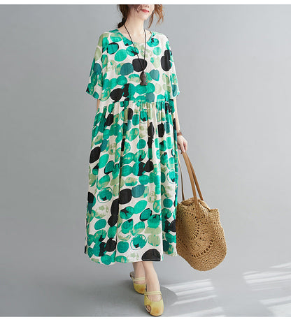 Classic Vintage Dress with a Flattering Fit