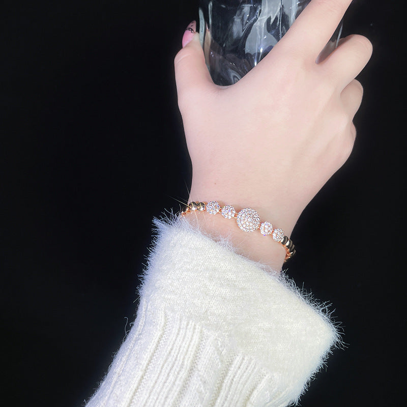 Charmerende Armbånd til enhver lejlighed