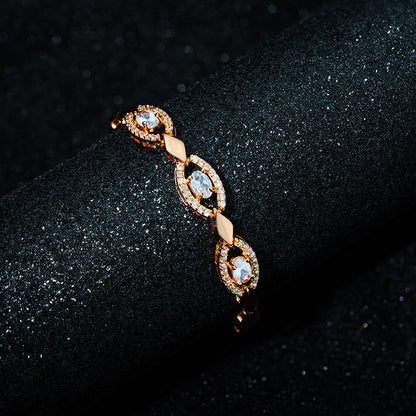 Smuk Guld Armbånd med unik stil