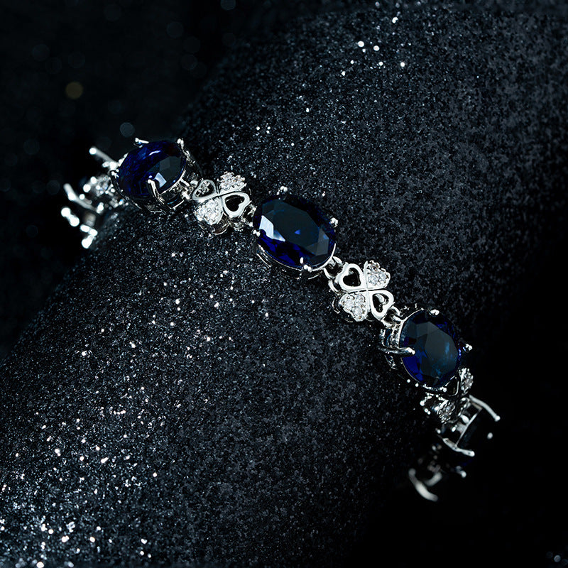 Klassisk Armbånd med tidløs elegance