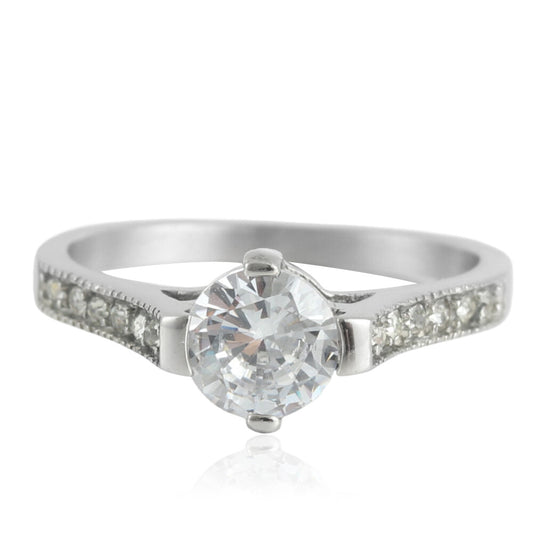 Klassisk Ring med tidløs elegance