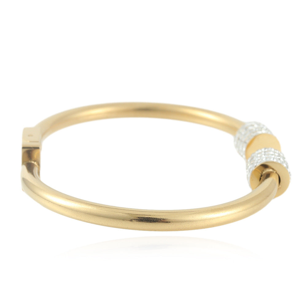 Klassisk Armbånd med tidløs elegance