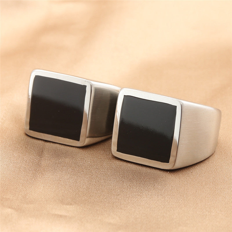 Klassisk Ring med tidløs elegance