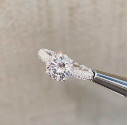 Smuk Smykkesæt med unik stil