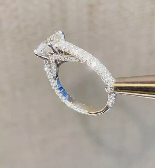 Smuk Smykkesæt med unik stil