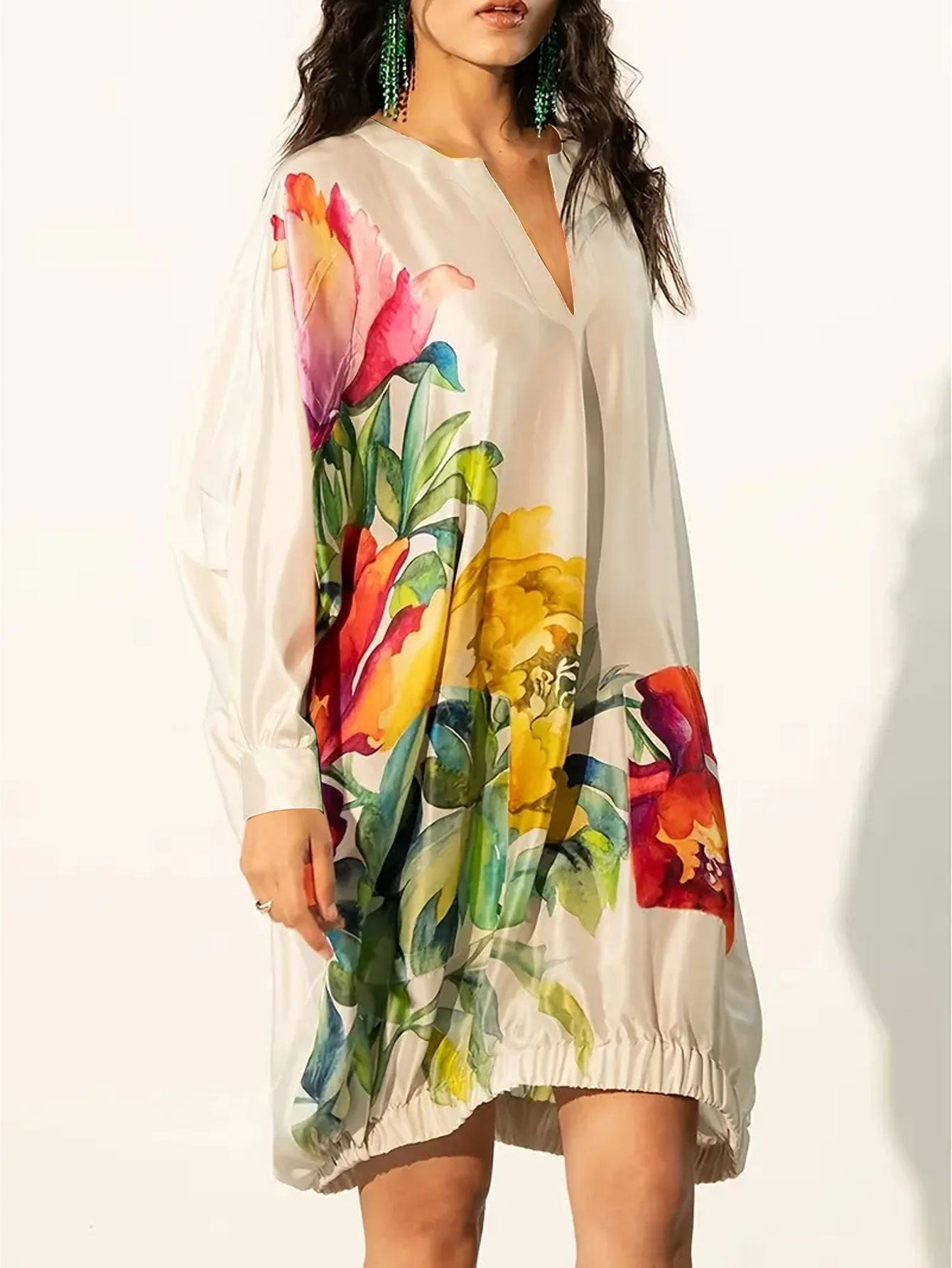 Beautifully Finished Dress in a Timeless Design