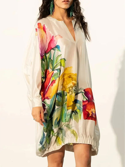 Beautifully Finished Dress in a Timeless Design