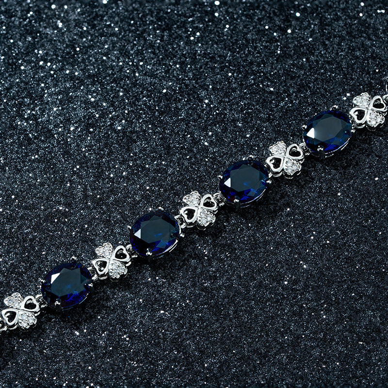 Klassisk Armbånd med tidløs elegance