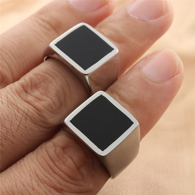 Klassisk Ring med tidløs elegance