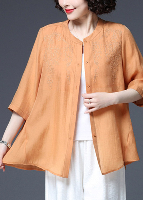 Effortlessly Elegant Top with a Timeless Design