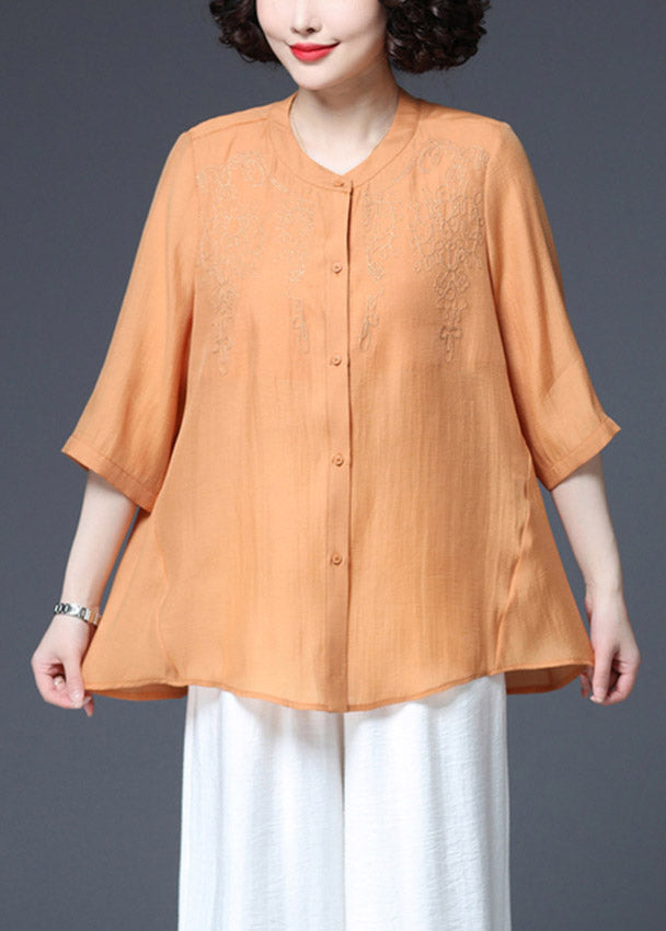 Effortlessly Elegant Top with a Timeless Design