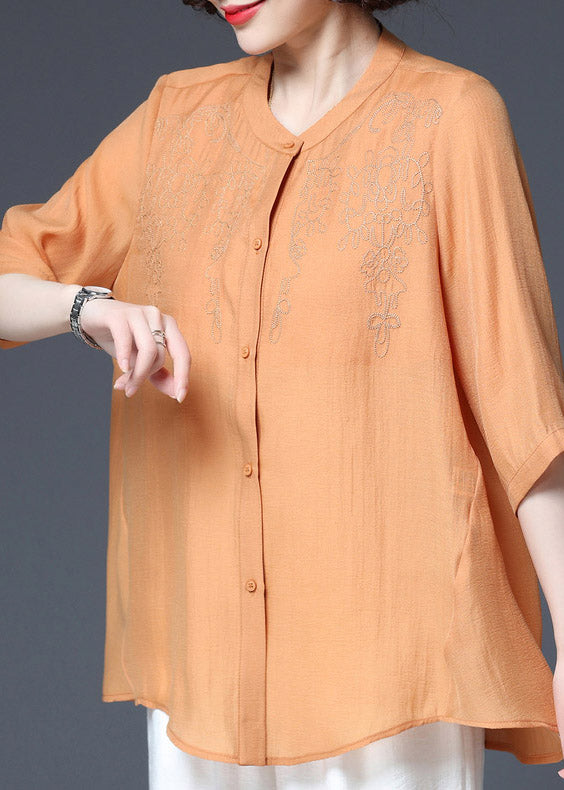 Effortlessly Elegant Top with a Timeless Design