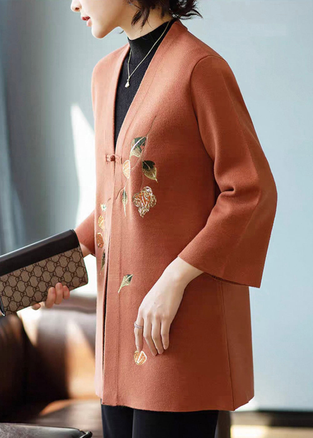Gracefully Styled Cardigan for Any Occasion