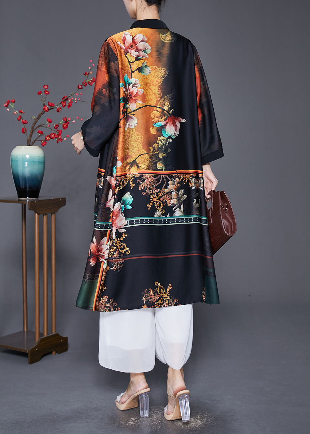 Elegantly Styled Coat for Everyday Wear