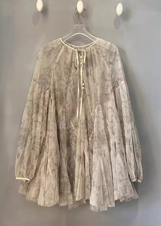 Effortlessly Elegant Top with a Timeless Design