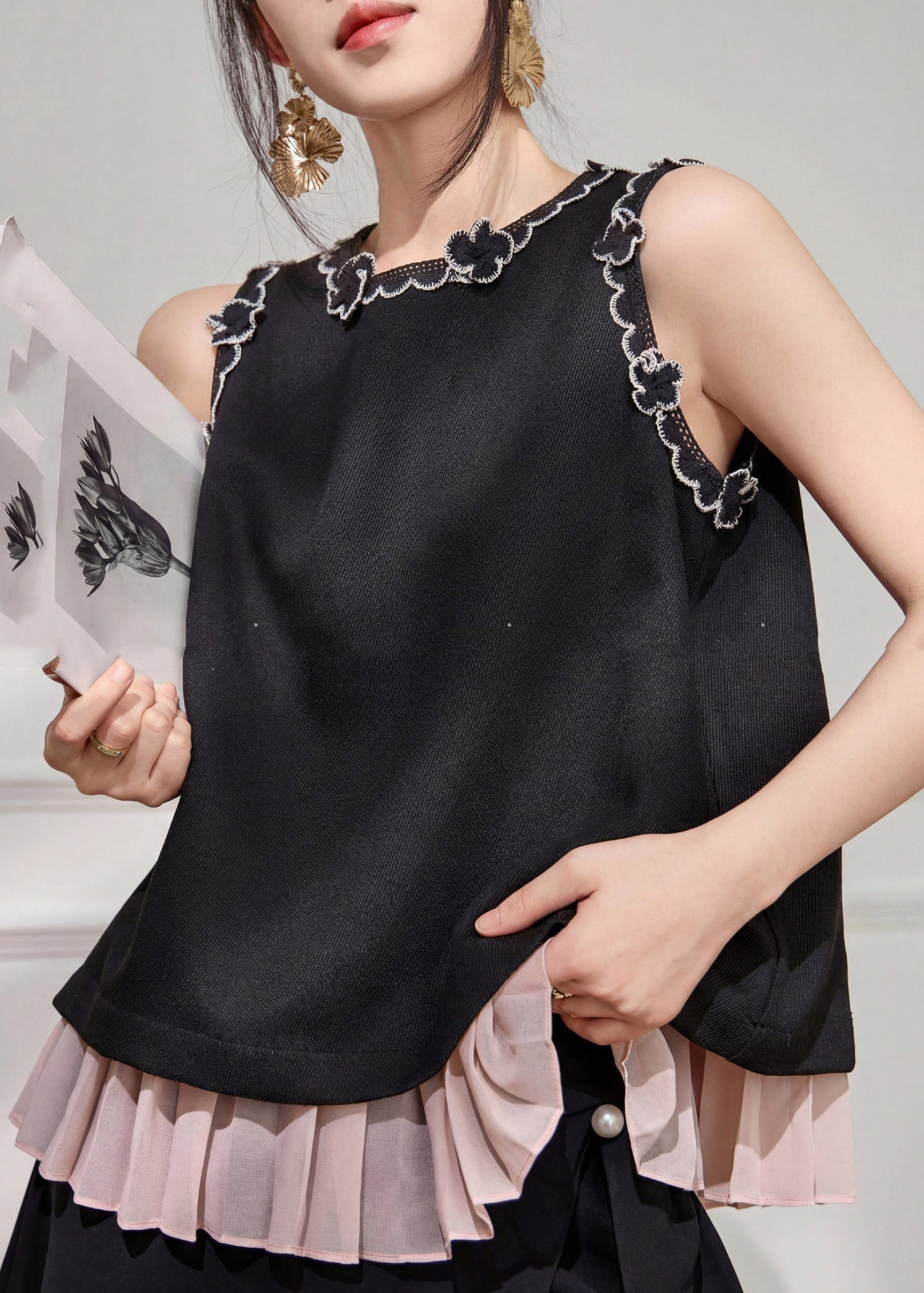 Classic Vintage & Enduringly Stylish Top