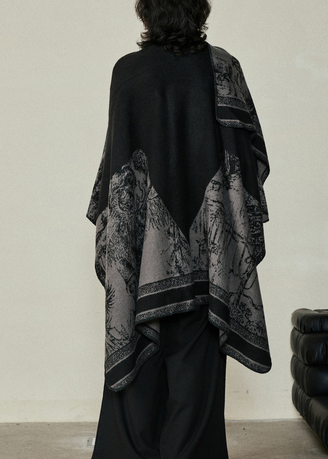 Effortlessly Elegant Coat with a Timeless Design