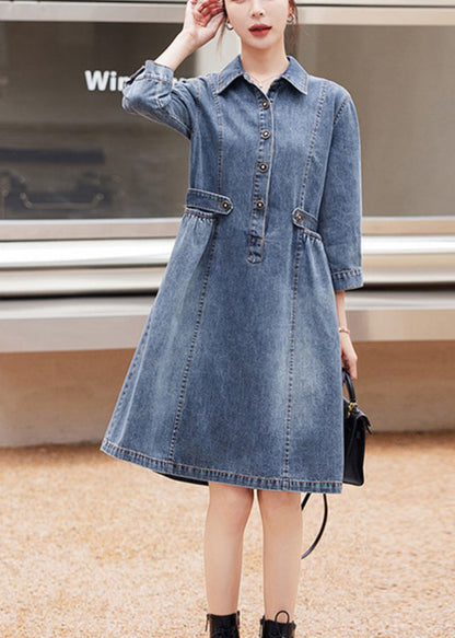 Sophisticated Dress with a Clean Classic Look