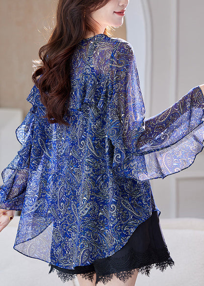 Sophisticated Blouse with a Clean Classic Look