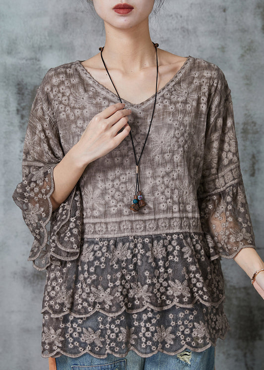 Sophisticated Blouse with a Clean Classic Look