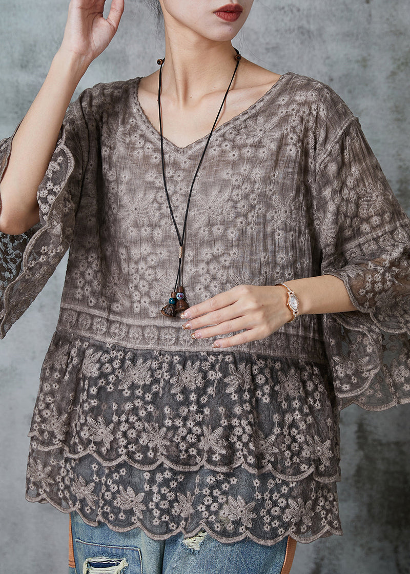 Sophisticated Blouse with a Clean Classic Look