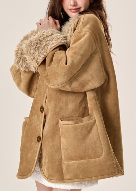 Classic Vintage Coat with a Flattering Fit