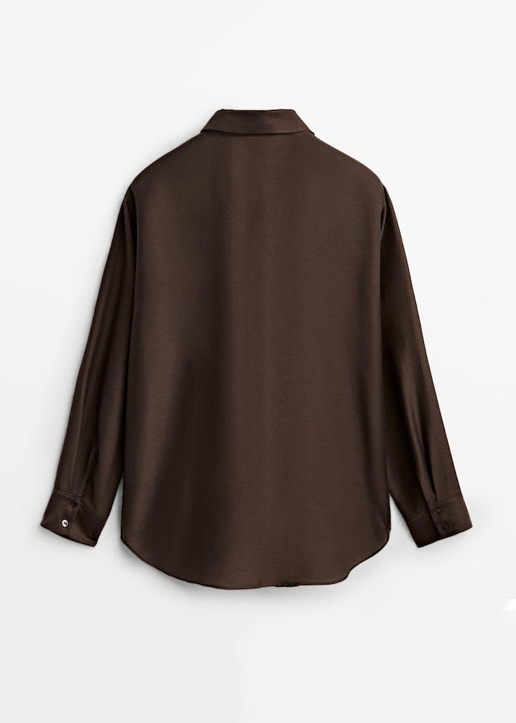 Well Tailored Shirt with a Graceful Silhouette