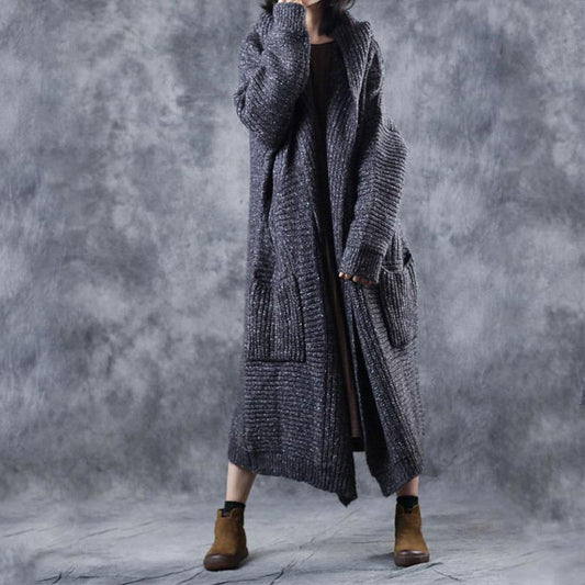 Well Tailored Cardigan with a Graceful Silhouette